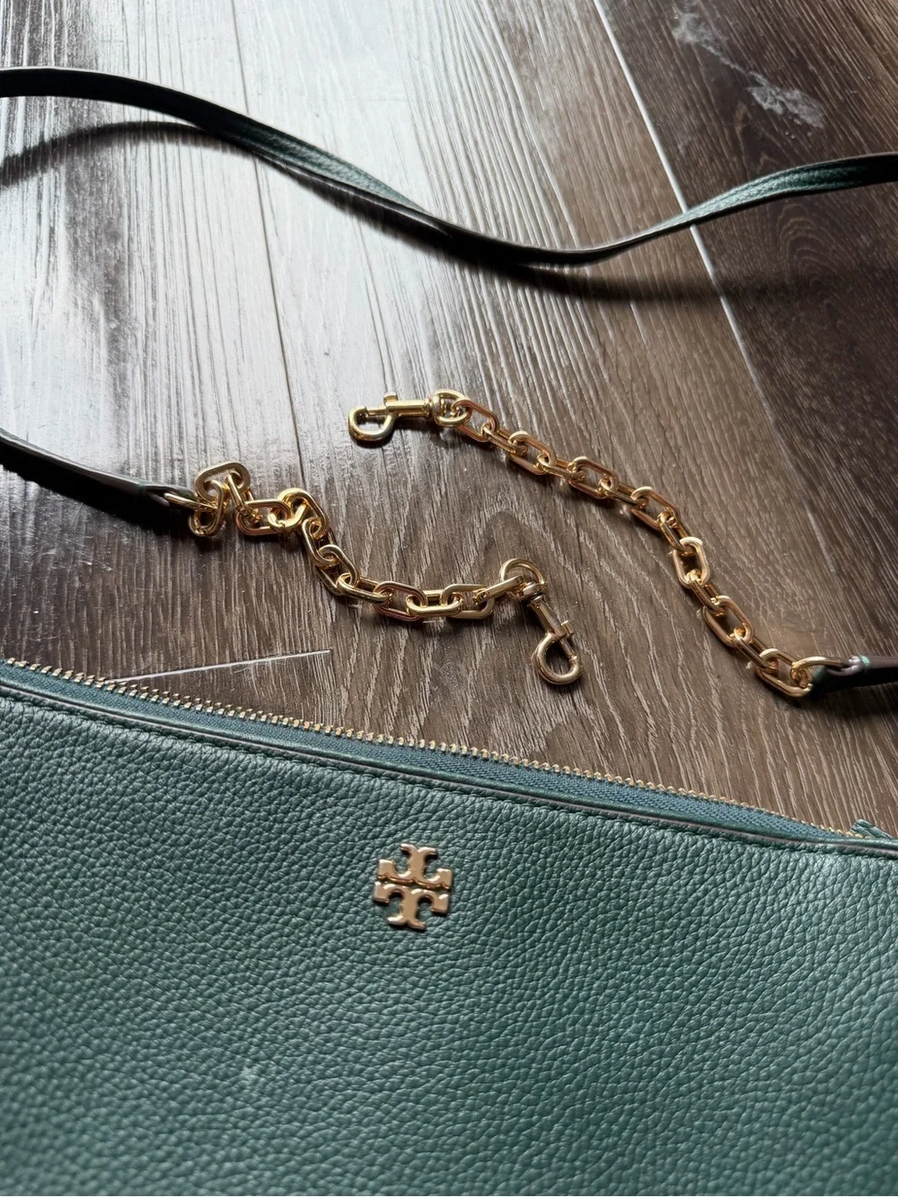 NWT Tory Burch CARTER SLIM CROSSBODY BAG Green
